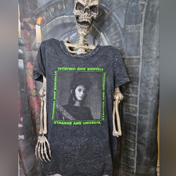 Strange and Unusual Graphic T-Shirt - Picture 1 of 3